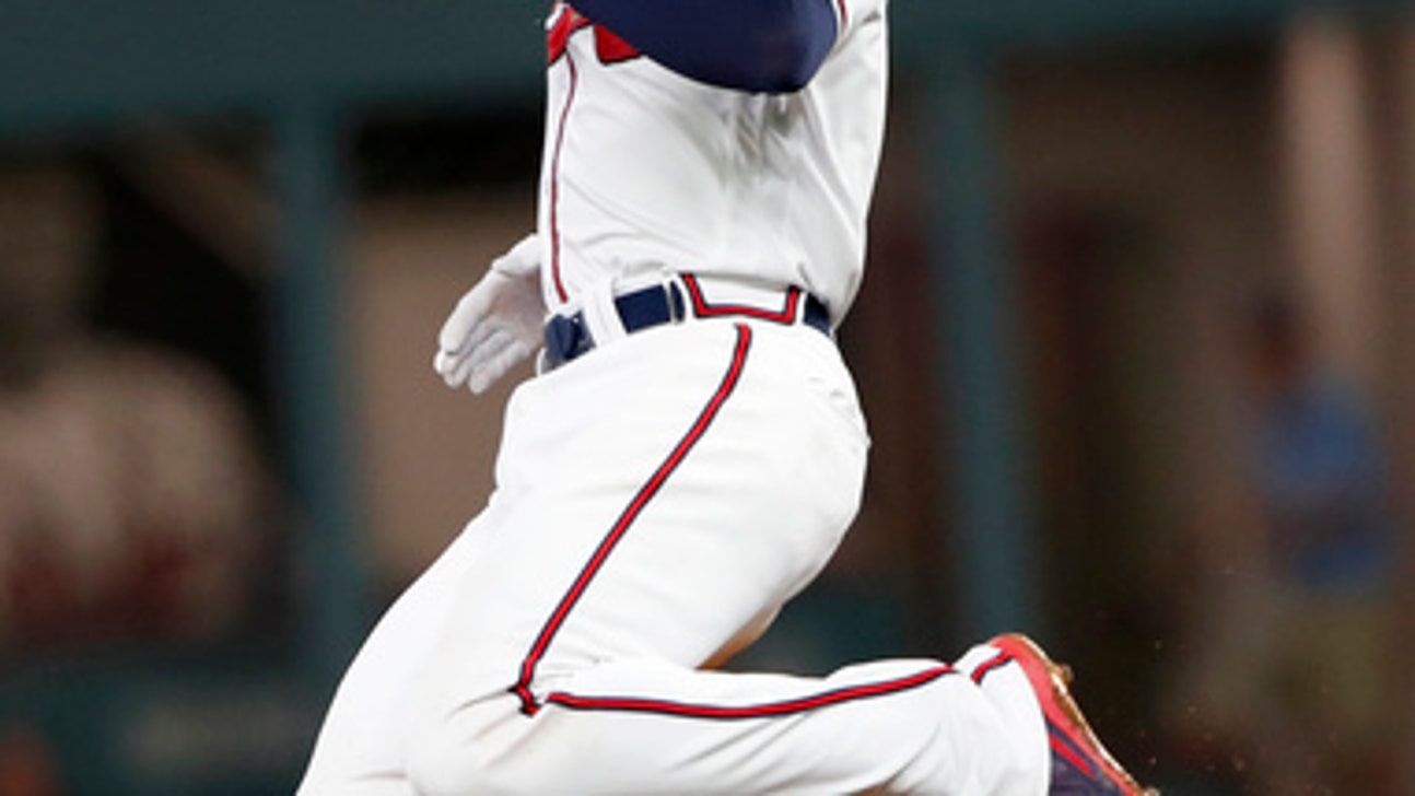 Albies wins it for Braves with solo homer in 11th inning
