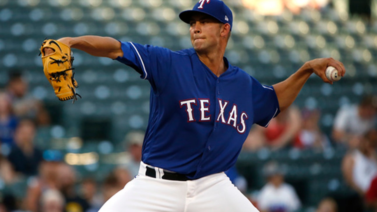 Rangers’ Mike Minor perfect through 6 innings vs Padres