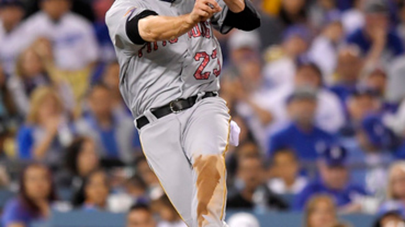 Slugfest! Kershaw wins, Dodgers bang 6 HRs, beat Pirates 8-3