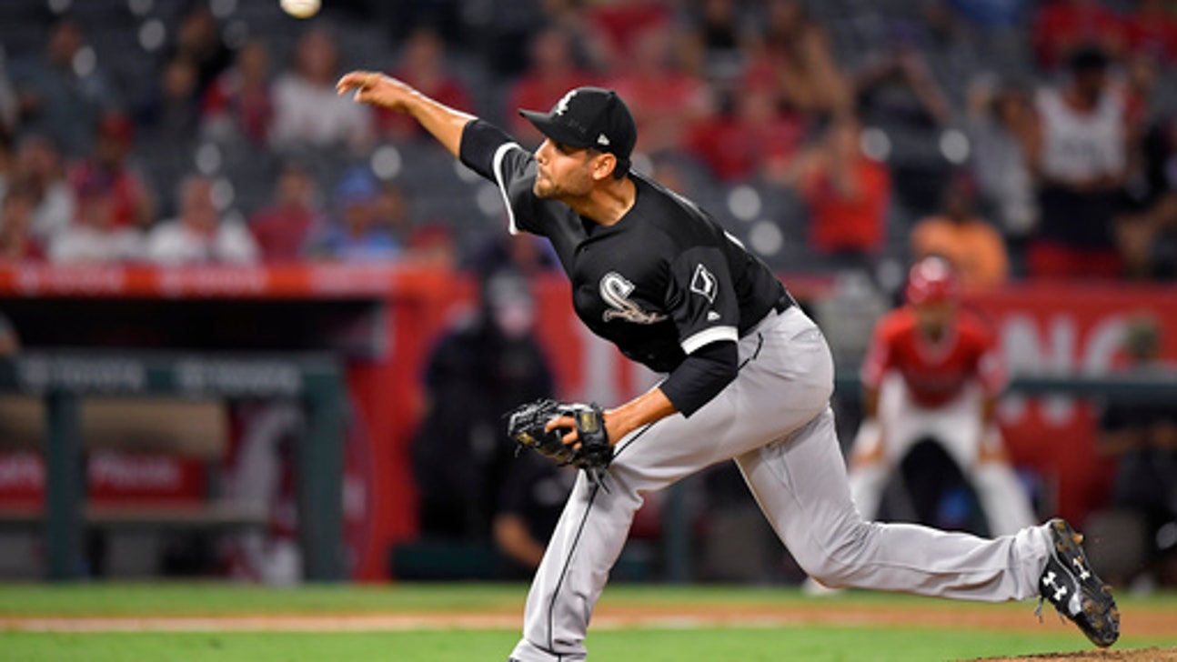 Brewers acquire closer Joakim Soria from White Sox