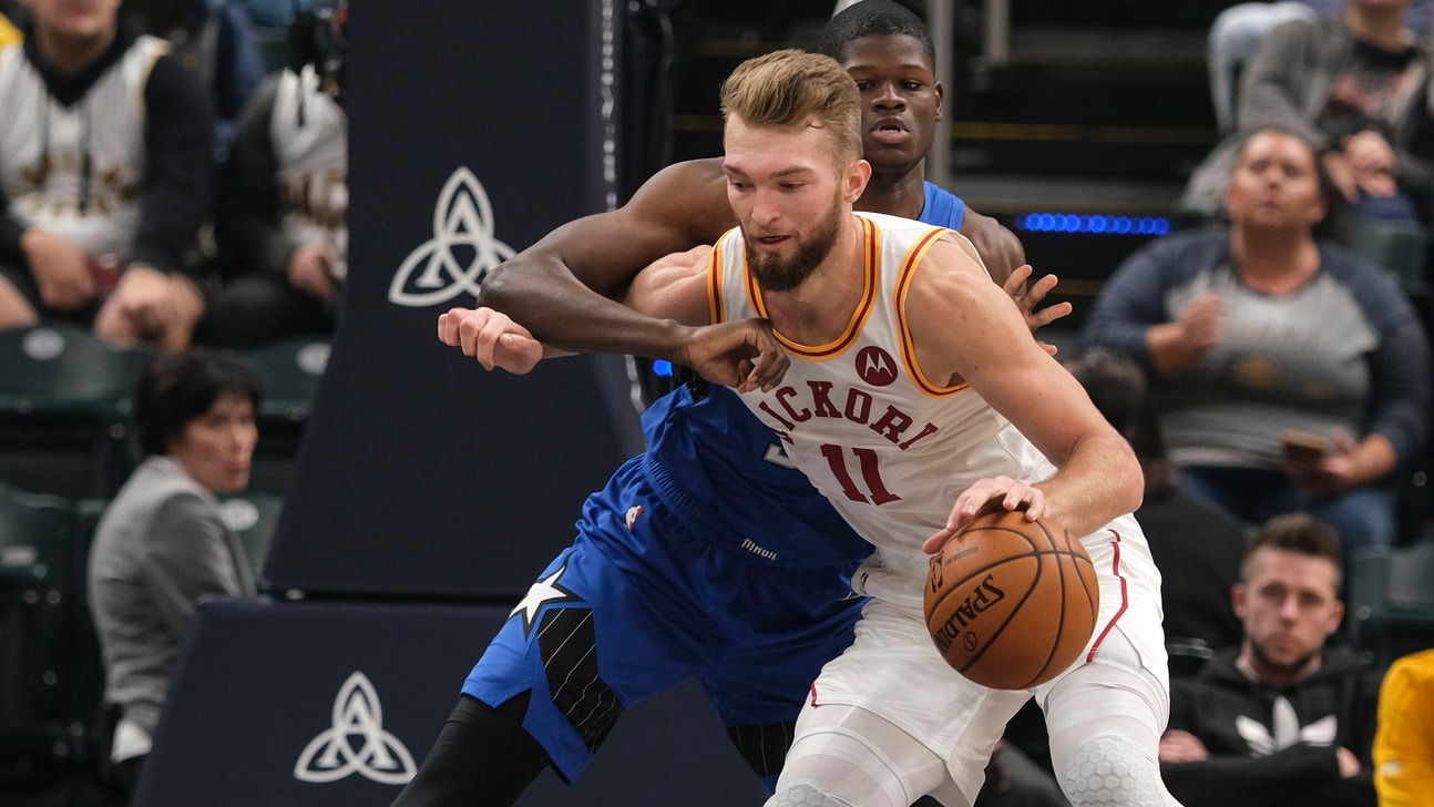 Sabonis, Holiday brothers help Pacers edge Magic 111-106