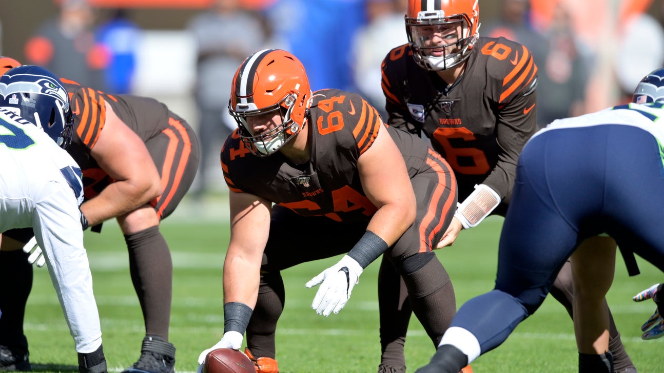 Front and center: Browns sign C Tretter to 3-year extension