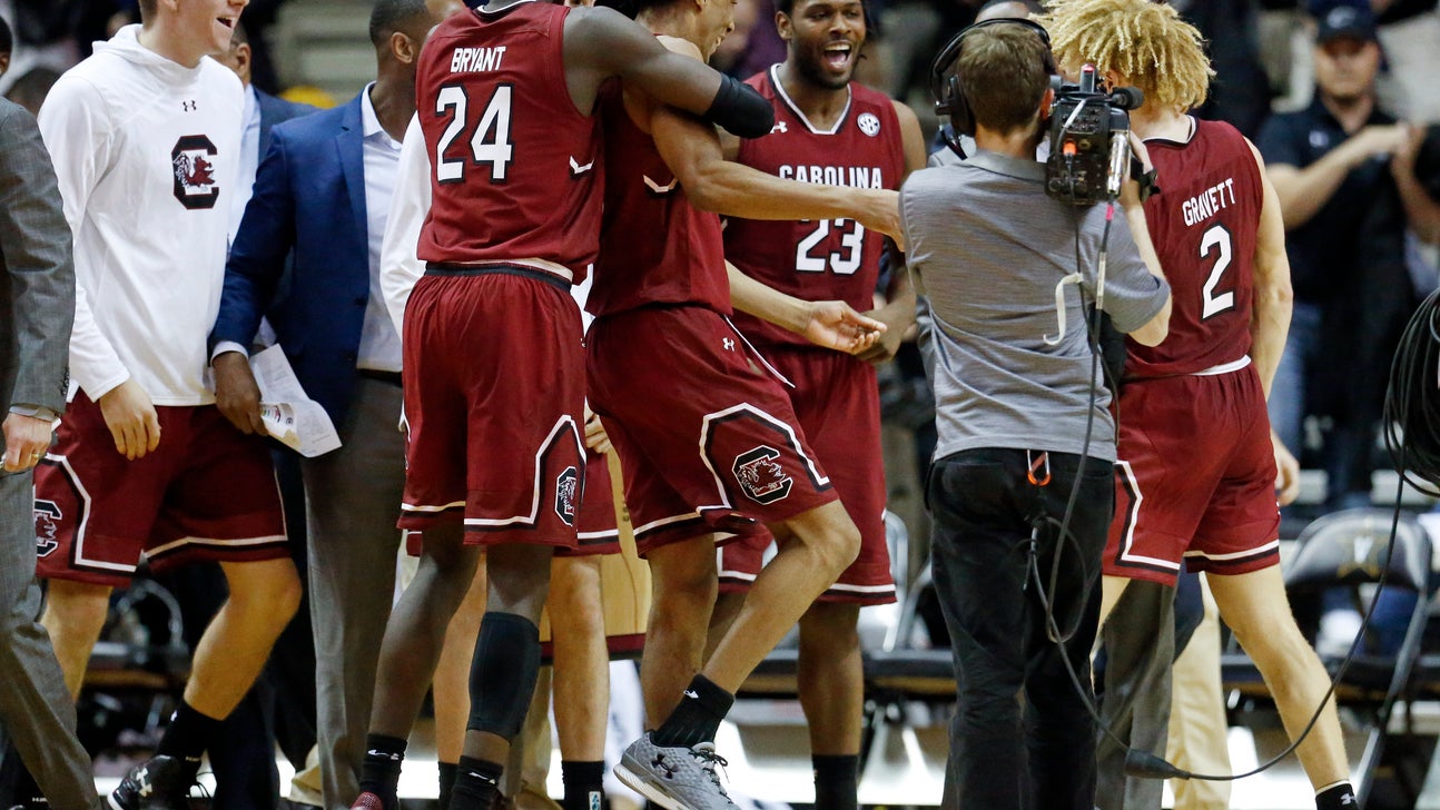 South Carolina rallies from 12 down to beat Vanderbilt 74-71