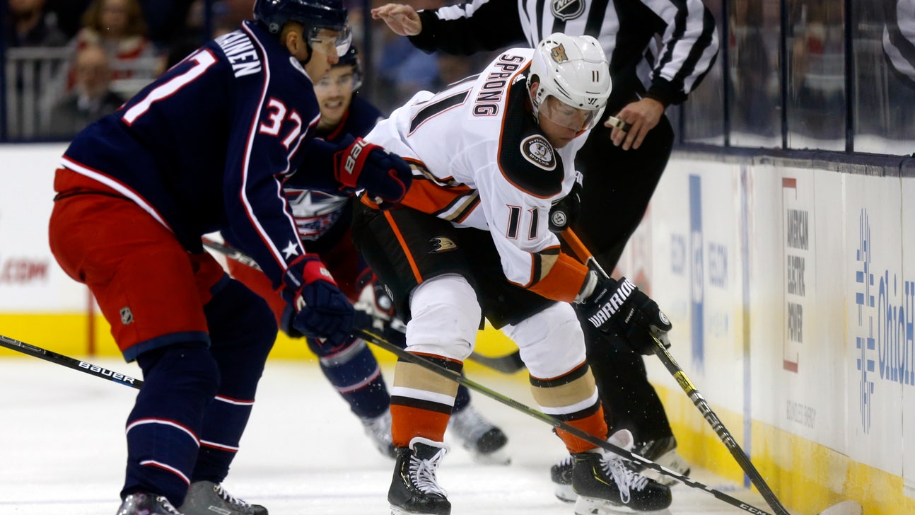 Sprong’s OT goal lifts Ducks over Blue Jackets 2-1