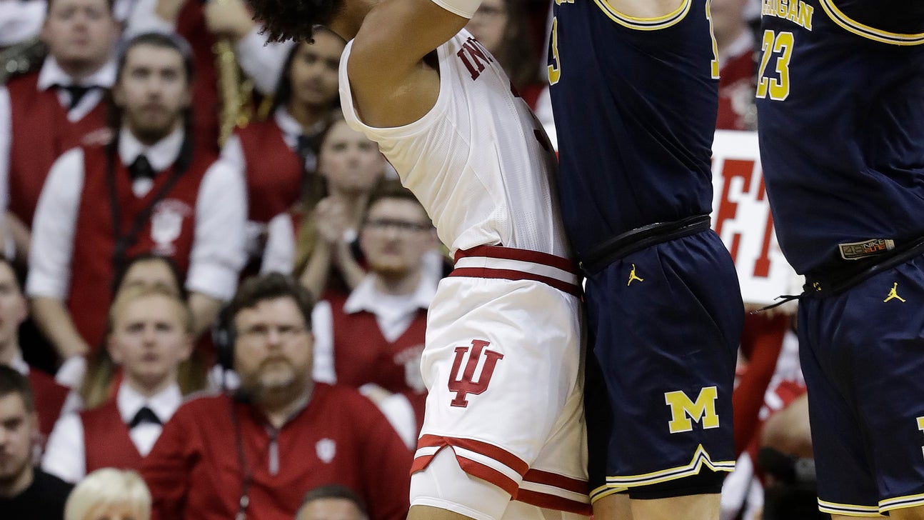 No. 5 Michigan keeps rolling with 69-46 win at Indiana