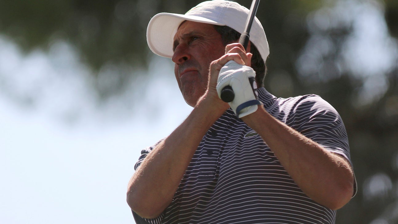 Arnaus, Cabrera Bello lead Spanish Open after 2 rounds