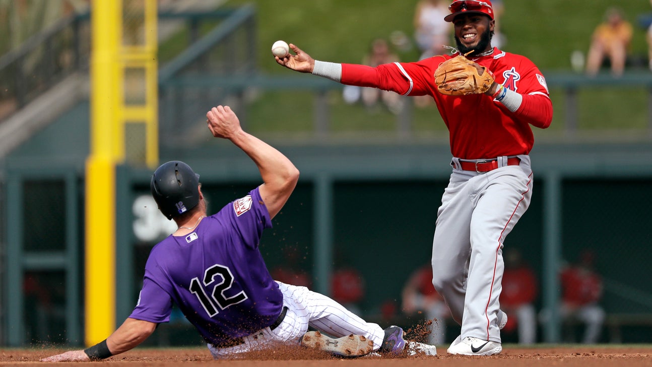 Astros’ Alex Bregman slowed by back tightness