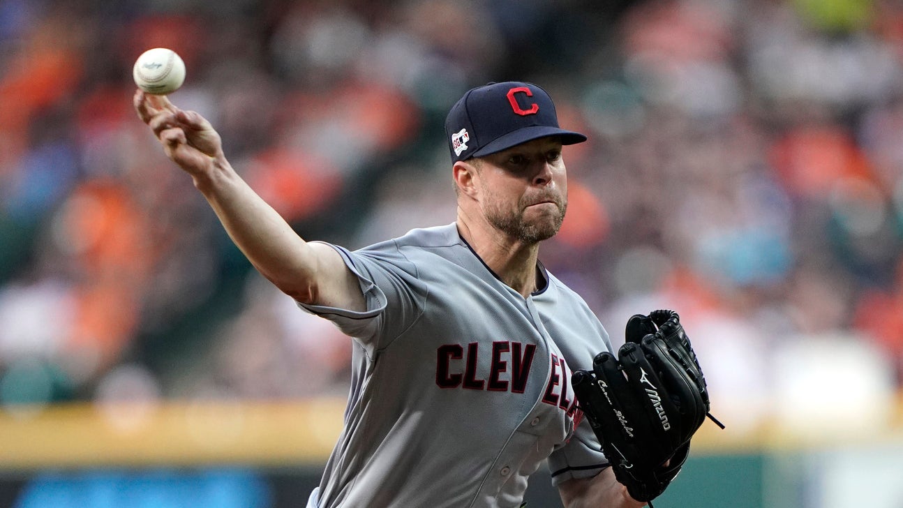 Indians' Kluber arm healing, close to throwing in bullpen