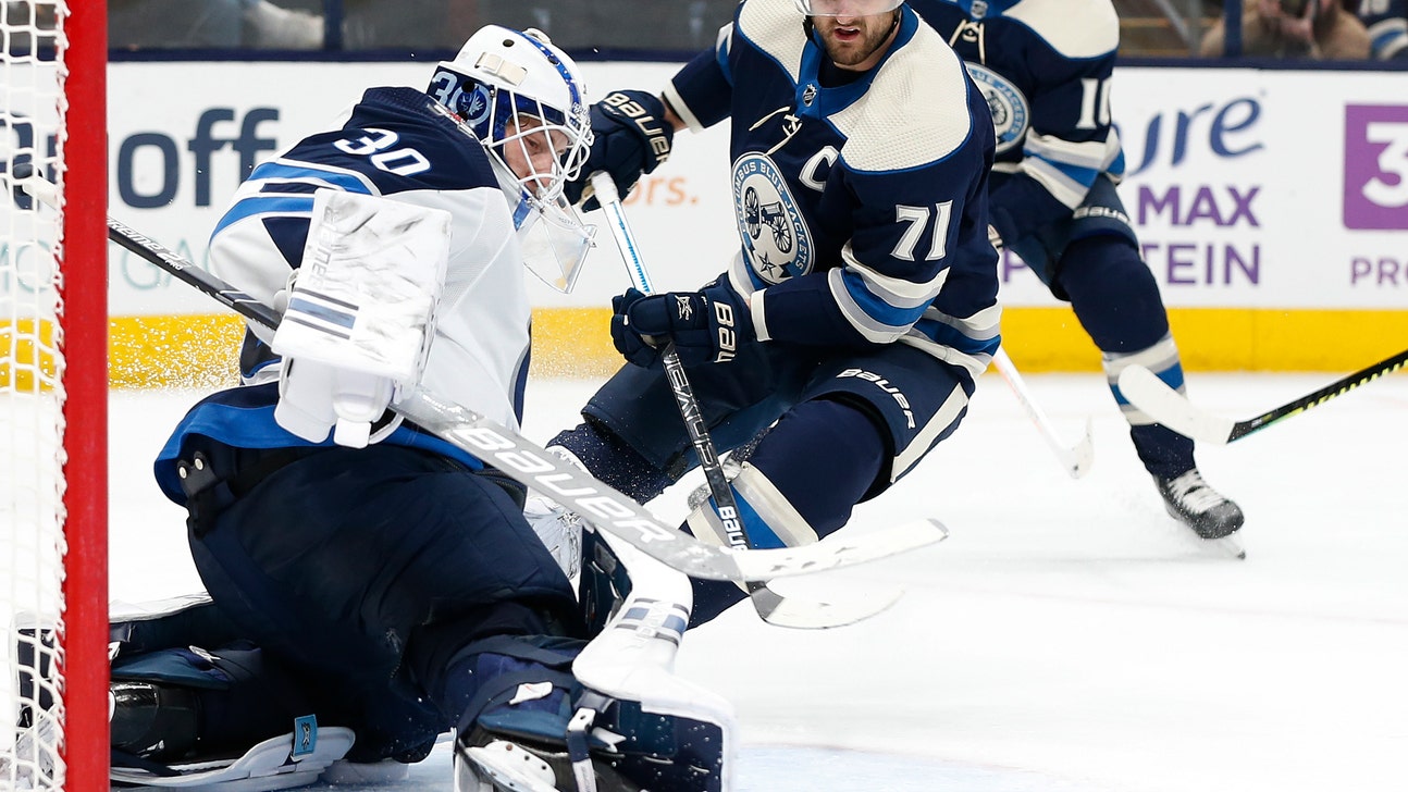 Bjorkstrand leads Blue Jackets past Jets for 6th straight