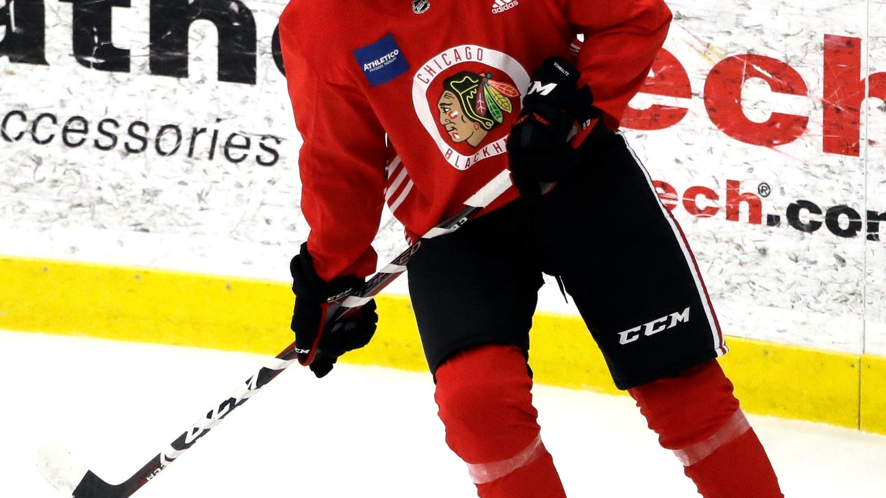 Schmaltz looking to take next step with Blackhawks