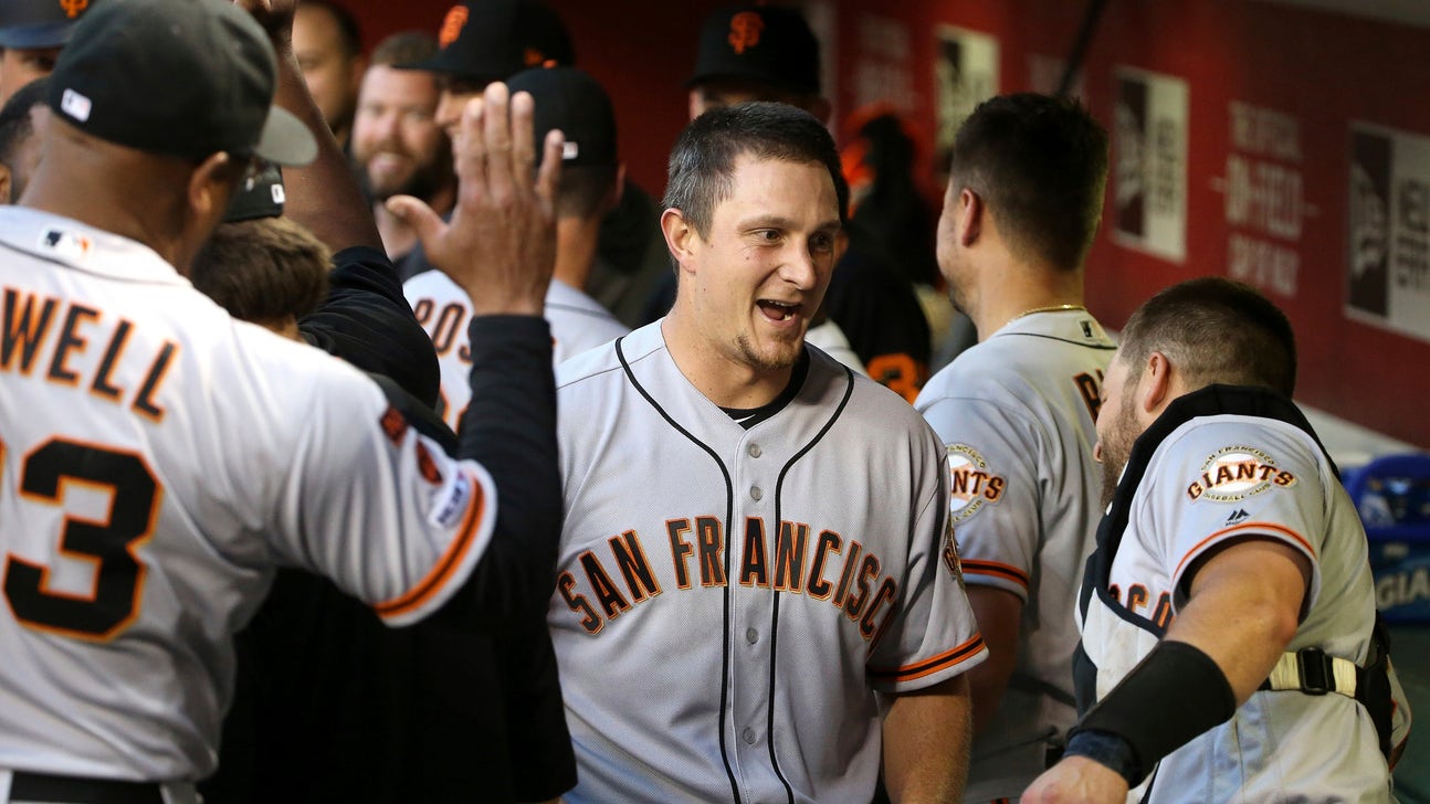 Dickerson has 6 RBIs in Giants' 11-5 win over Diamondbacks
