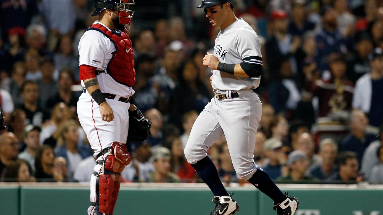 Yankees' Tauchman pulled from game with left calf injury