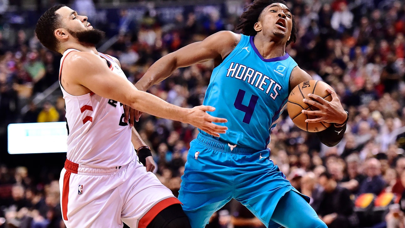 Lamb hits winning 3, Hornets down Raptors 115-114