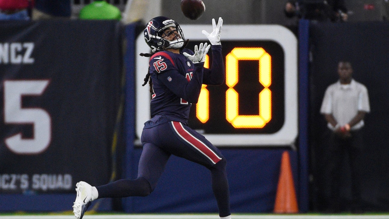 Texans’ Will Fuller out for season with torn knee ligament