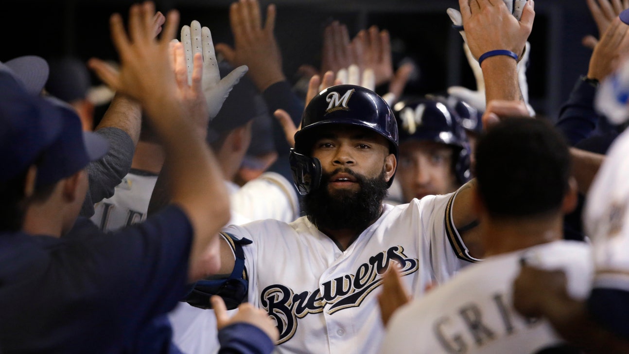 Brewers top Houston 4-2; Greinke loses 1st with Astros