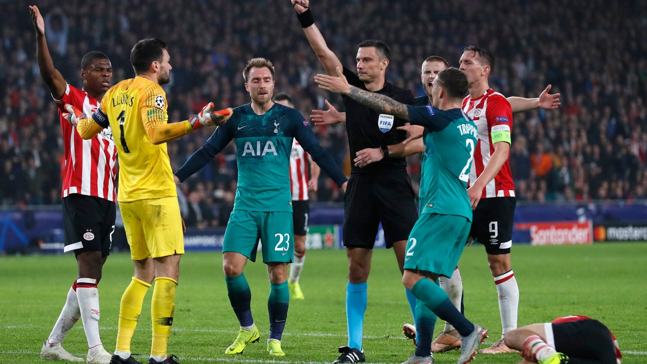 Luuk de Jong salvages draw for PSV against 10-man Tottenham