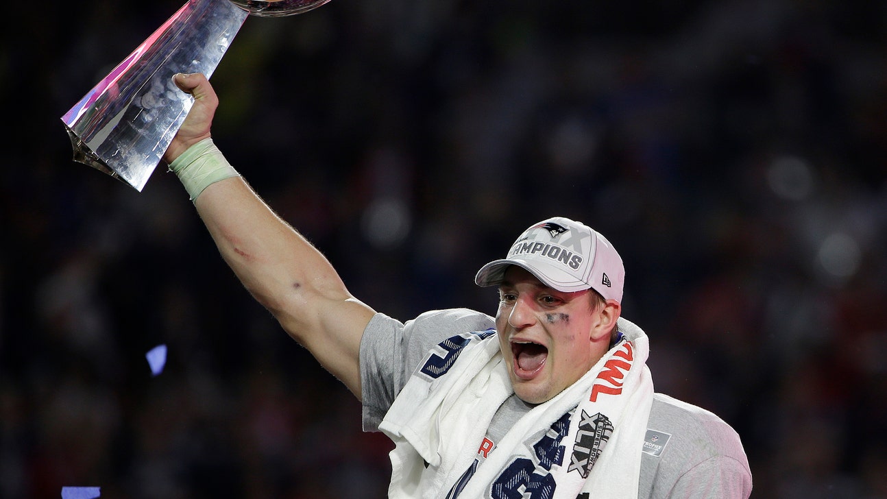 Patriots tight end Rob Gronkowski announces retirement