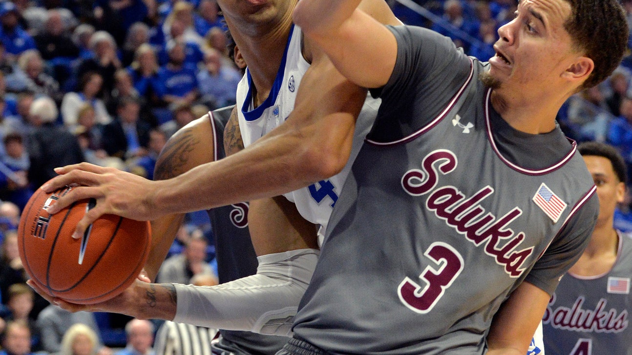 No. 2 Kentucky bounces back, beats Southern Illinois 71-59