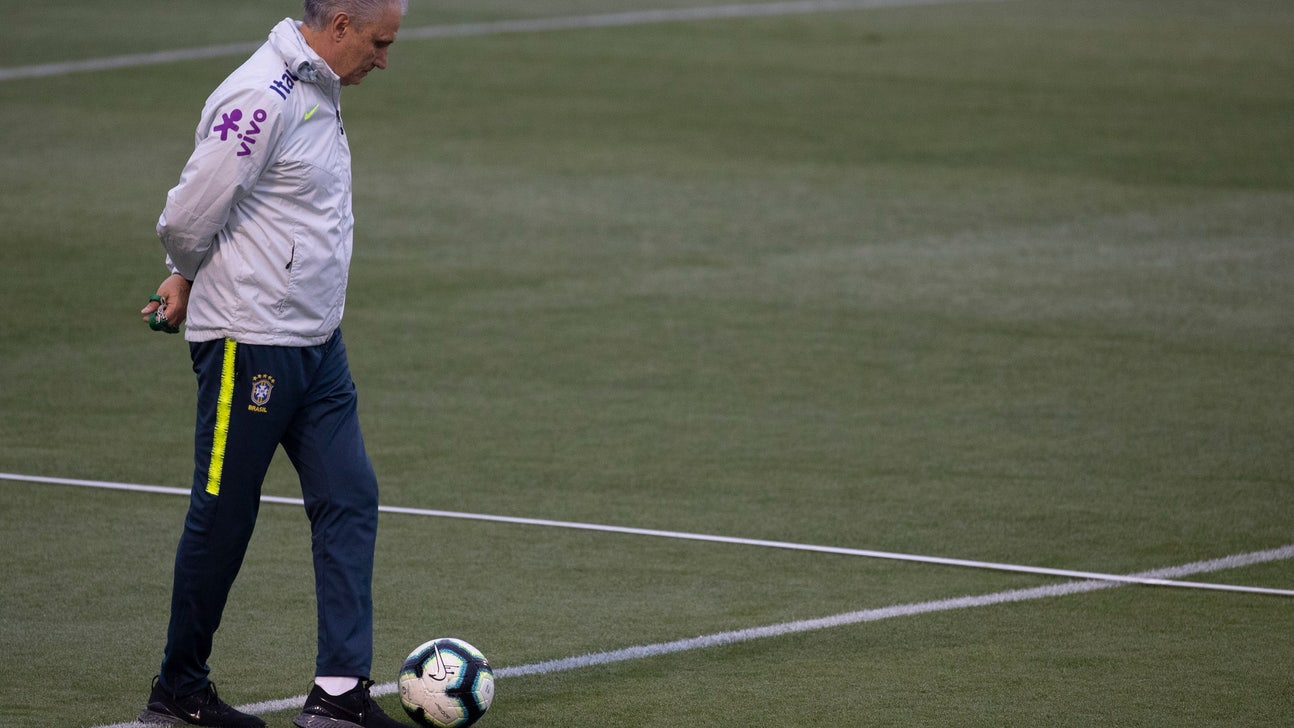 Brazil players defend coach amid report questioning future