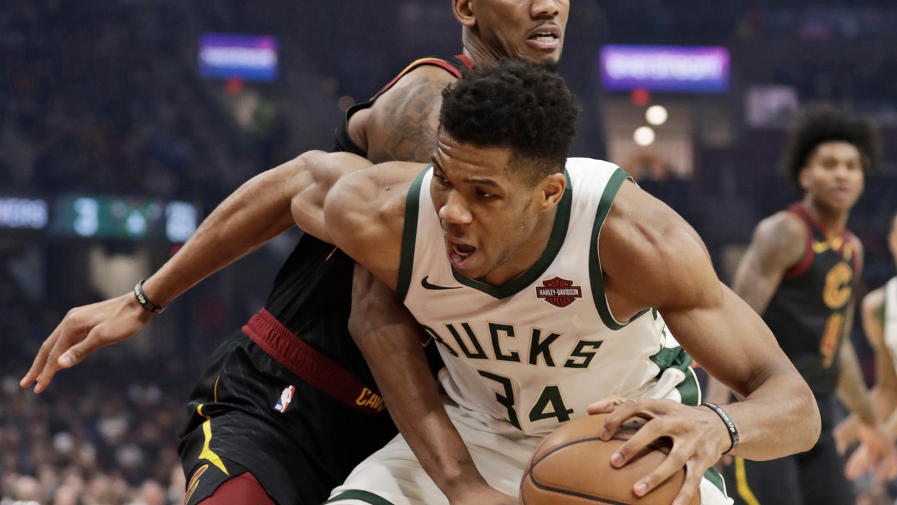 Antetokounmpo scores 33 points, Bucks win 10th straight
