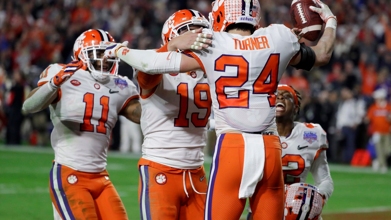 LSU cruises, Clemson survives for title game clash