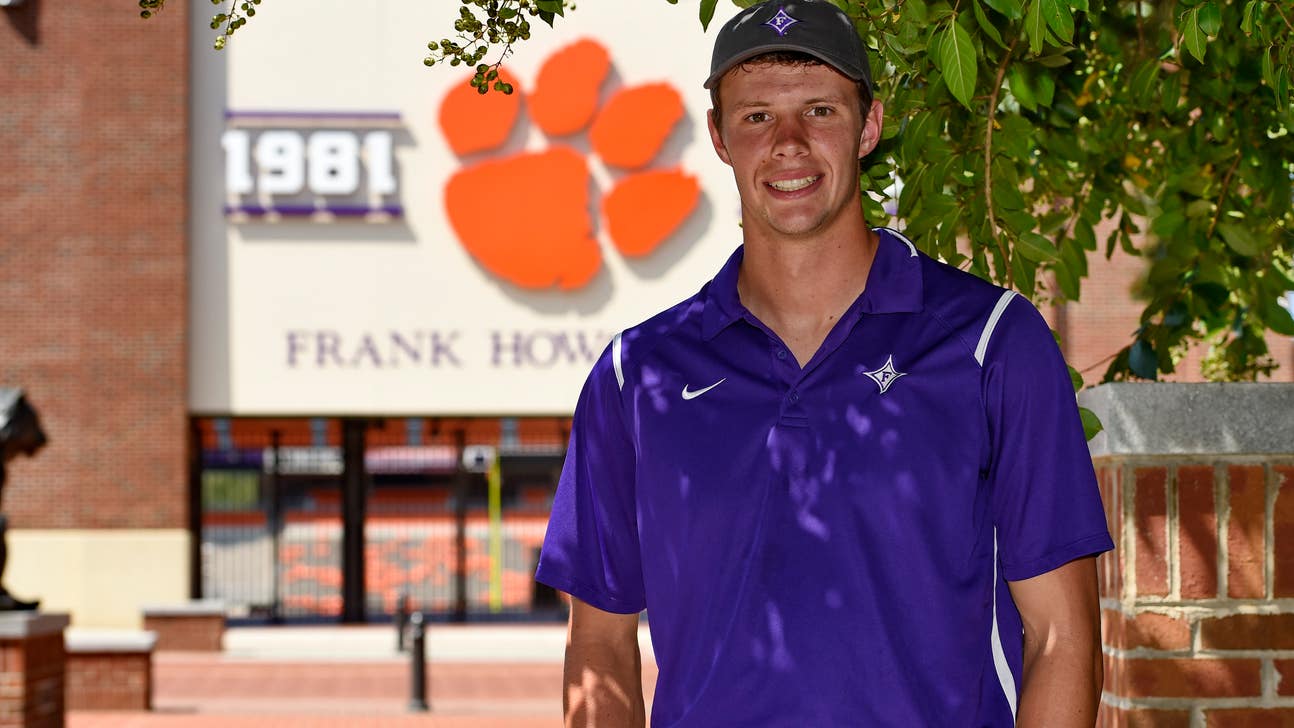 Clemson student Roberts will start at QB for Furman