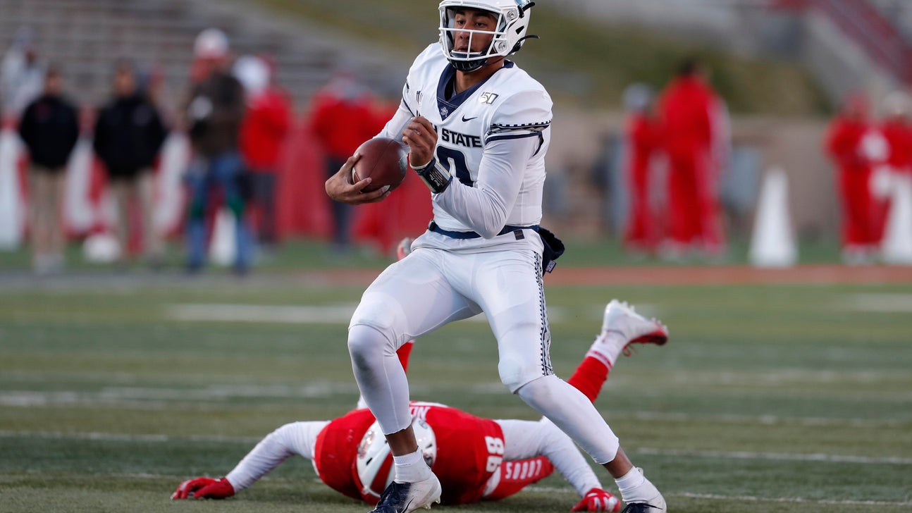 Love leads Utah State to 38-25 victory over New Mexico