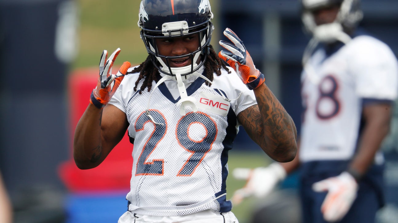 Scuffling cornerback Roby keeps starting job