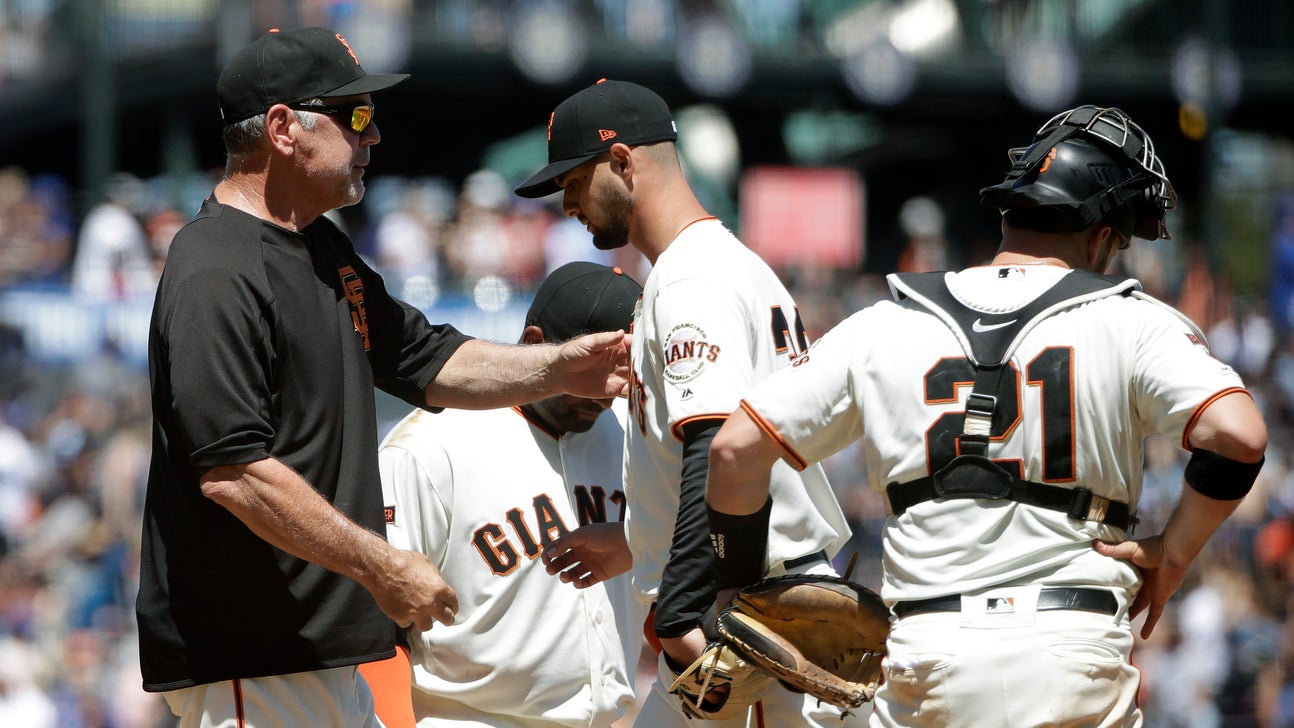 Bochy makes final trip to San Diego as big league manager