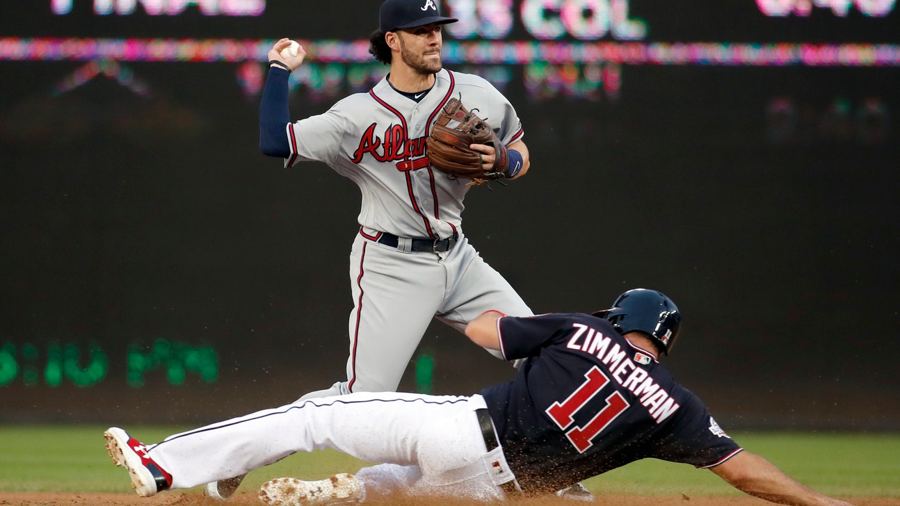 Braves split doubleheader with Nationals