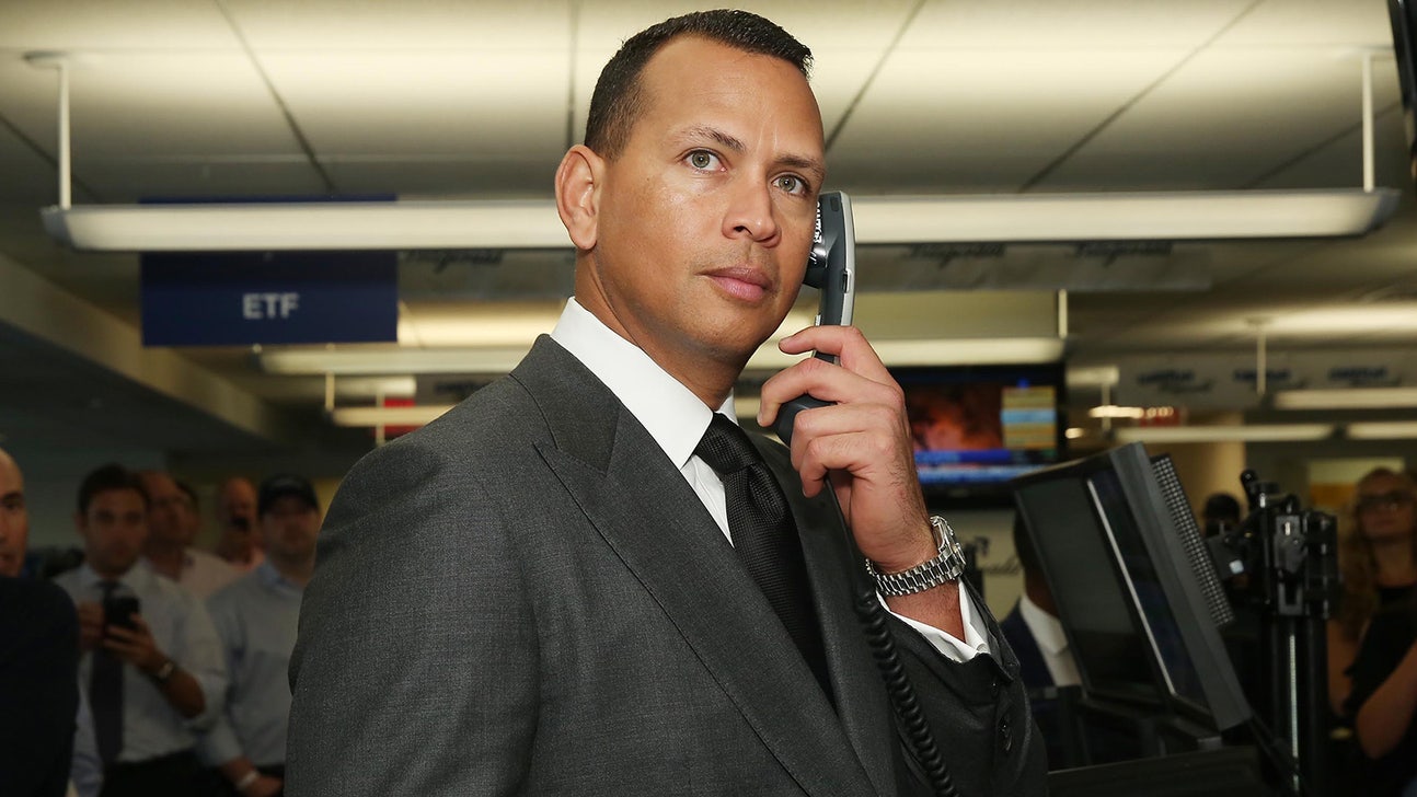 Upon reflection, A-Rod regrets kissing mirror in photoshoot