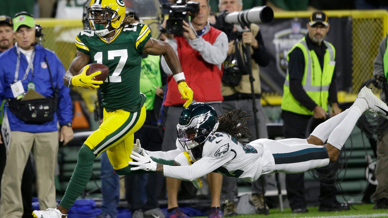 Packers prep for Cowboys with WR Adams day to day