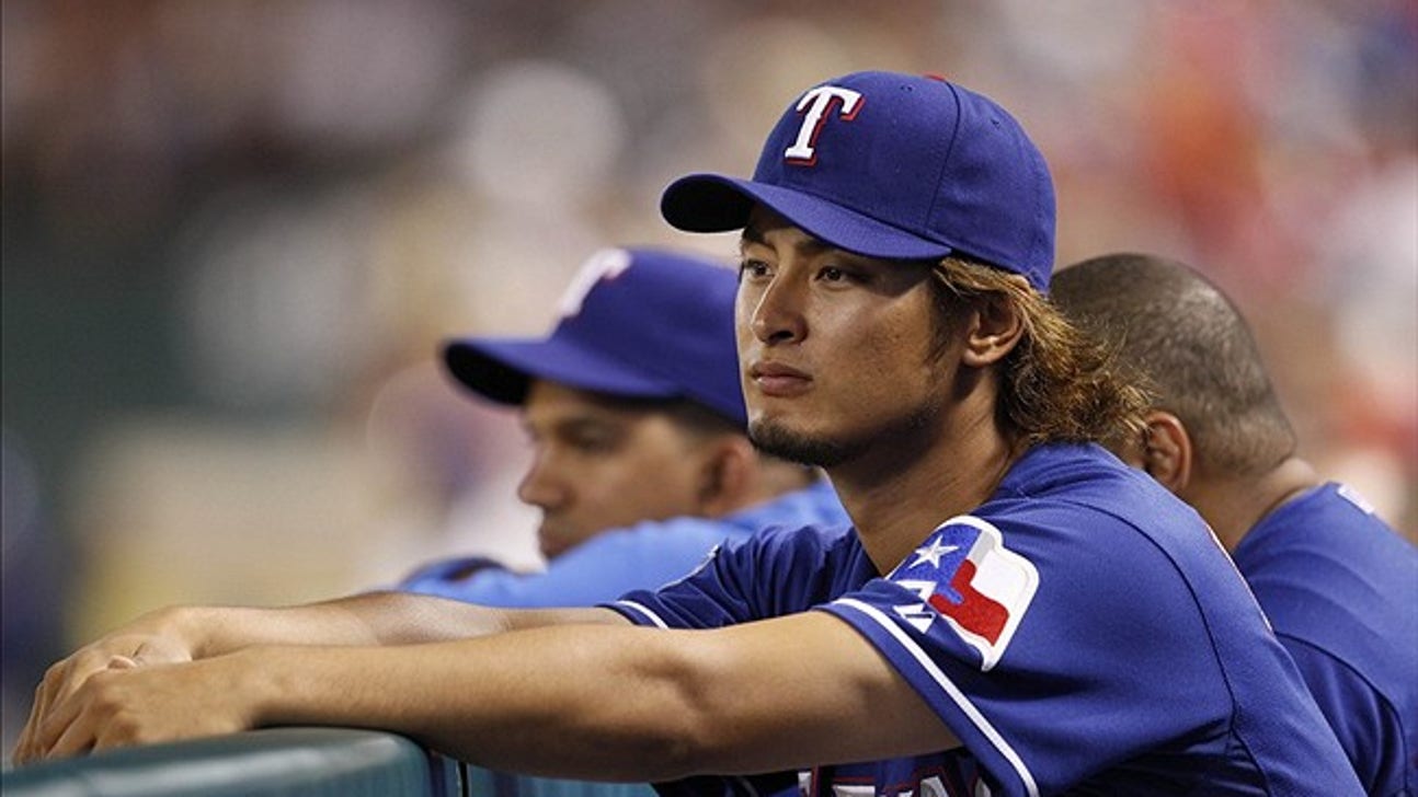 Texas Rangers: Yu Darvish Teases Ambidexterity with Left-Handed Pitches