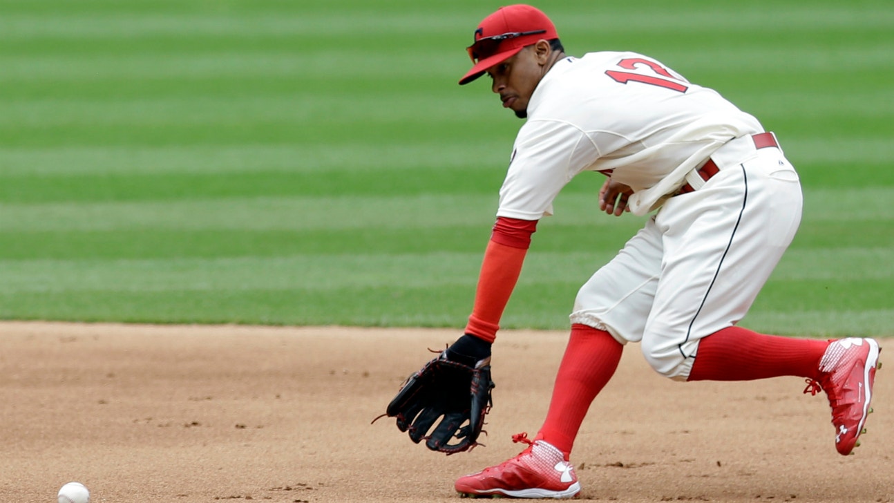 Watch: Francisco Lindor robs Longoria of a hit