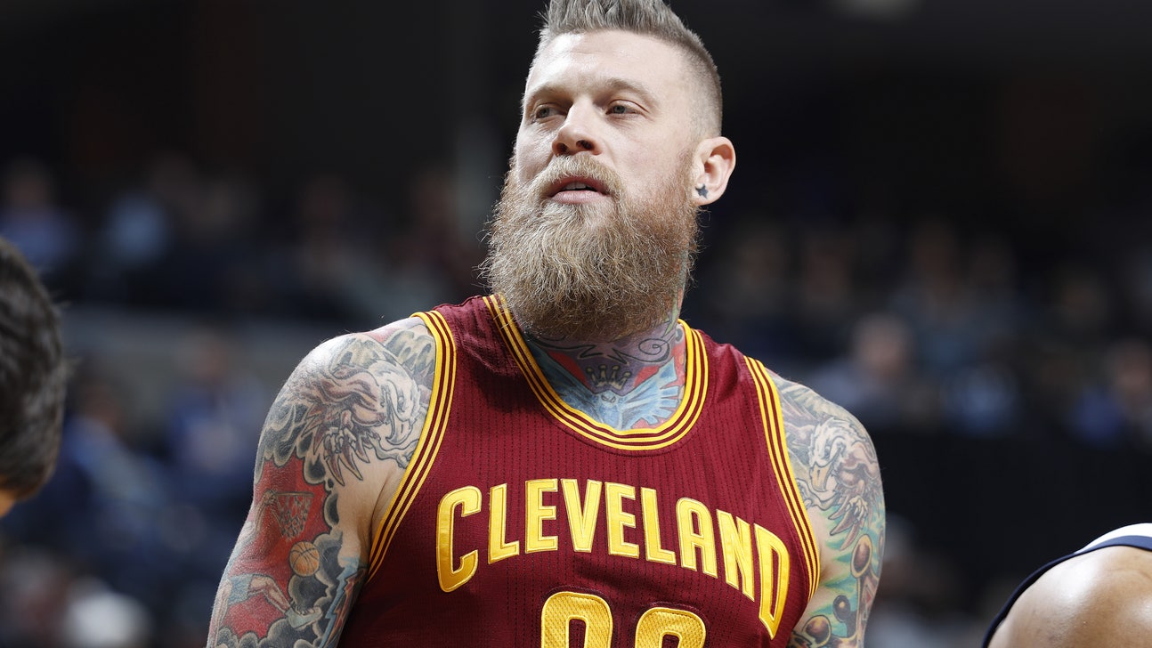 Cleveland Cavaliers trade Chris Andersen to Hornets