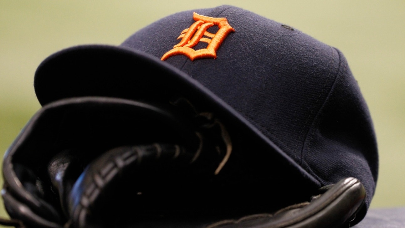 Detroit Tigers Reportedly Sign Collin Balester to Minors Deals