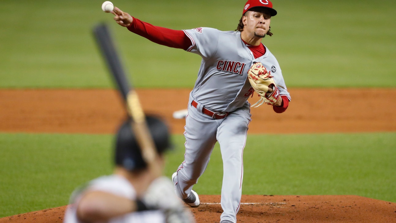 Casali homers as Reds beat Marlins 8-5