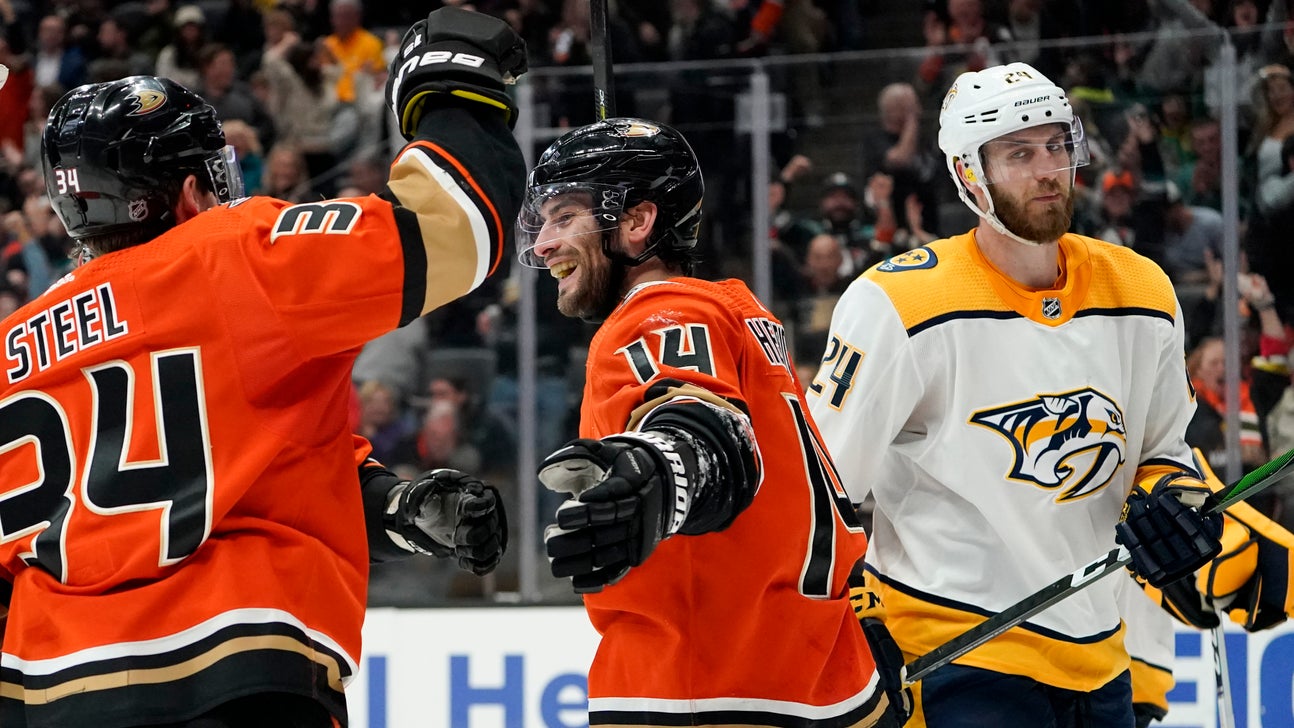 Henrique, Getzlaf power Ducks to 5-4 SO win over Predators