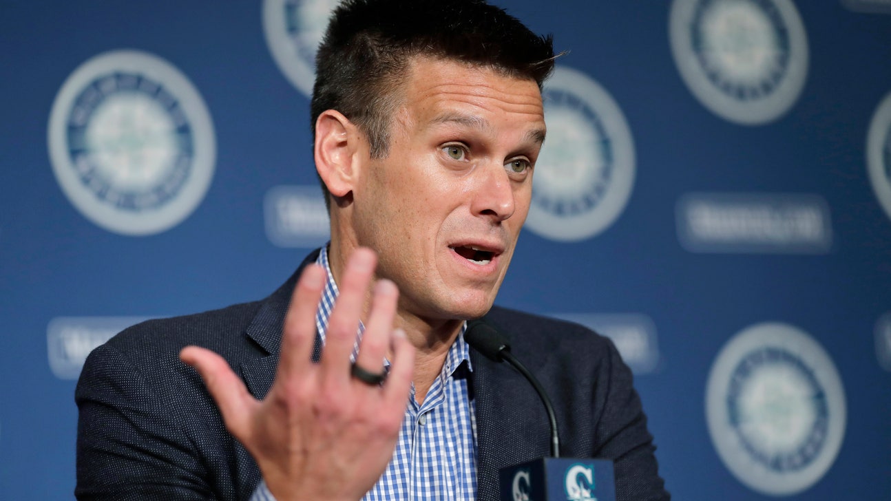 Mariners expect Mitch Haniger to miss start of season