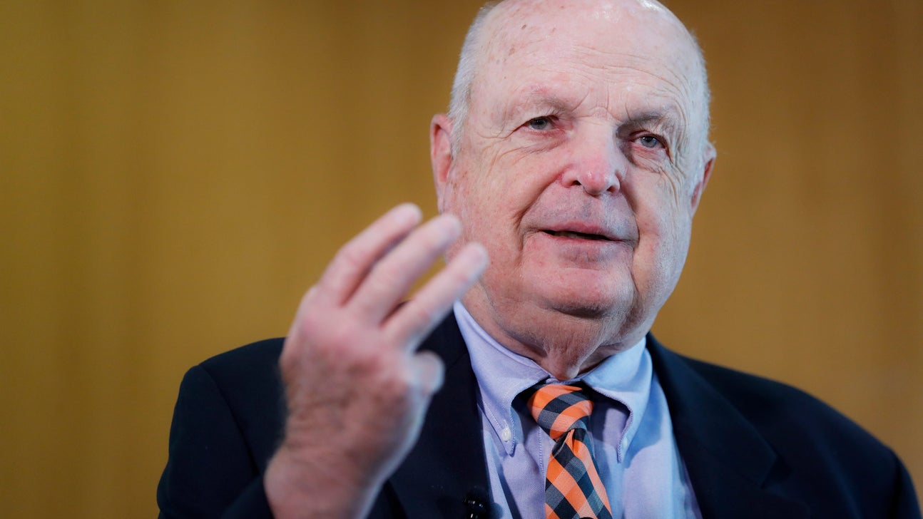 Bengals owner Mike Brown opposes 18-game schedule proposal