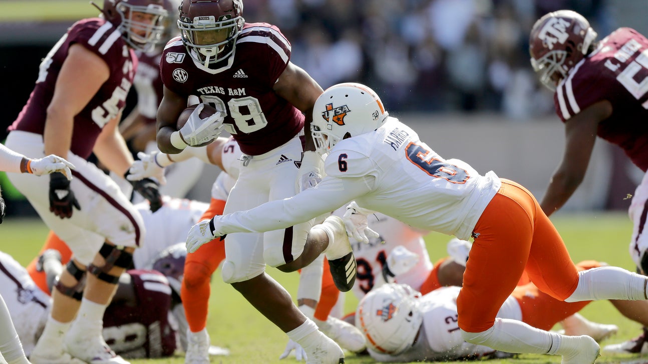 Spiller runs for 217 yards, 3 TDs as Aggies beat UTSA 45-14