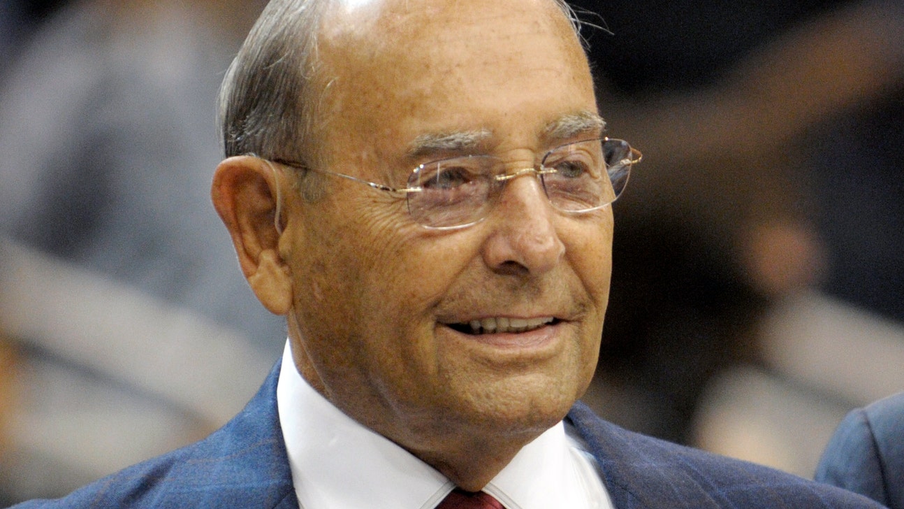 Amway founder, philanthropist Richard DeVos dies at age 92