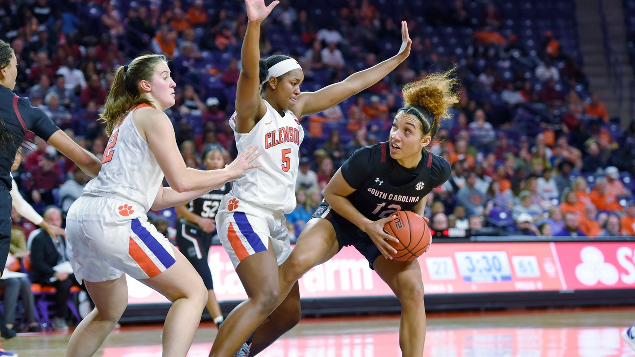 Boston leads No. 5 South Carolina to 84-48 win over Clemson