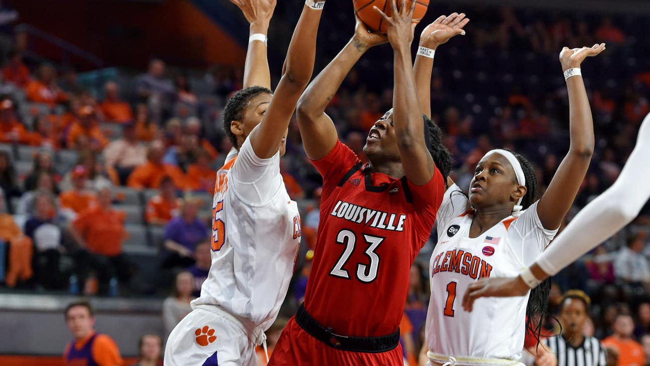 Jones leads No. 3 Louisville to 76-44 win over Clemson