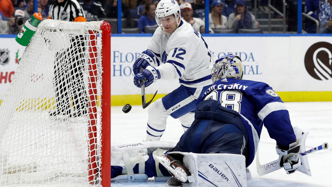 Vasilevskiy shines in return, Lightning beat Maple Leafs 4-1