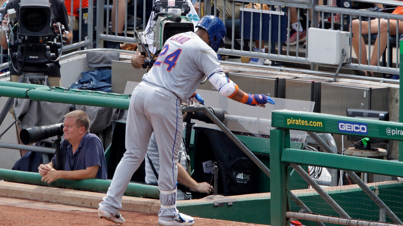 Mets' Canó has torn hamstring, back on injured list