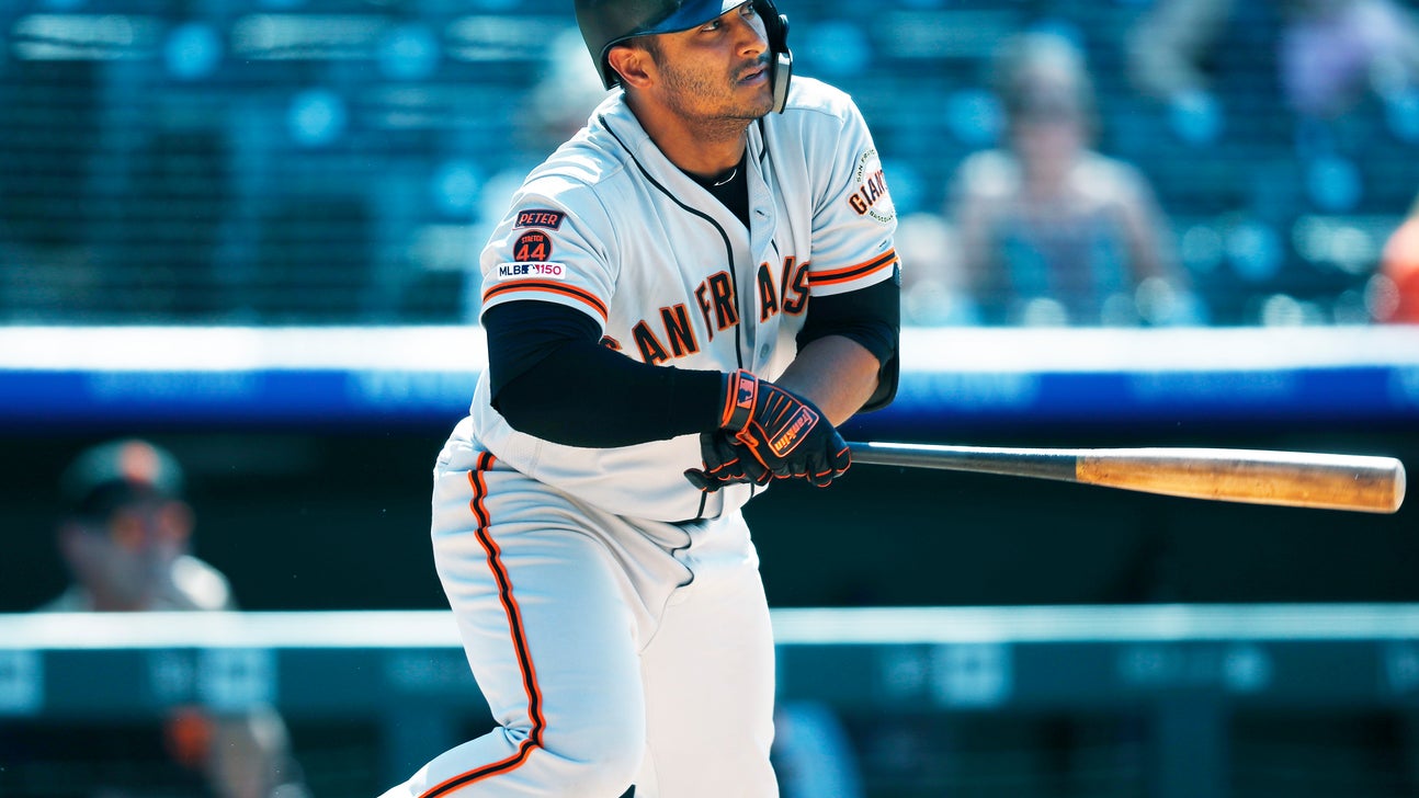 Solano's go-ahead homer keys Giants 11-8 win over Rockies