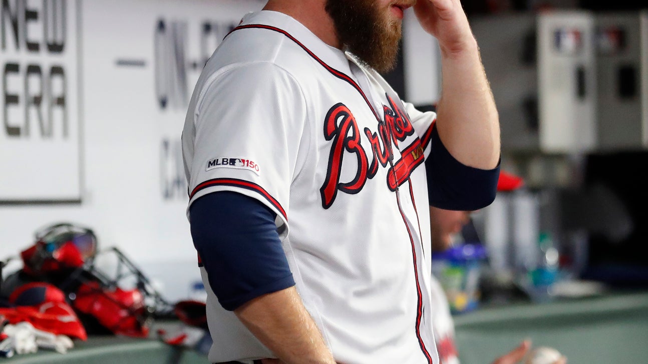 Braves activate reliever Venters, send Minter to minors