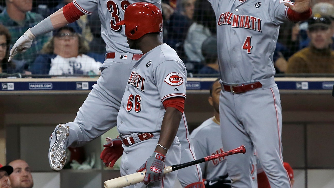 Reds beat Padres 4-2, extend winning streak to 3 games