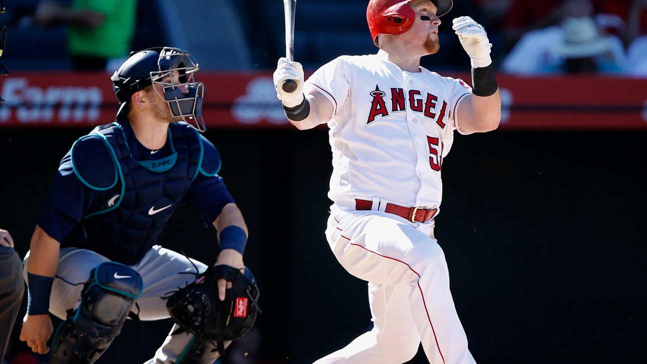 Calhoun, Upton homers lead Angels past Mariners 4-3